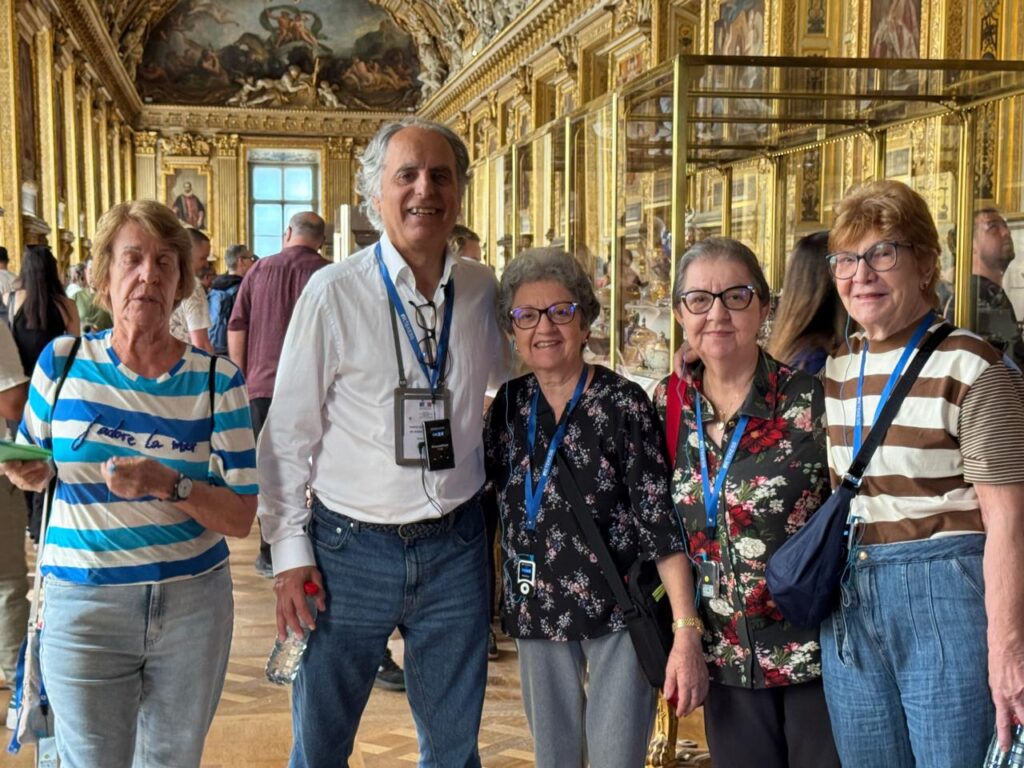 Tom Pavesi Guia Conferencista Credenciado: Brasileiro