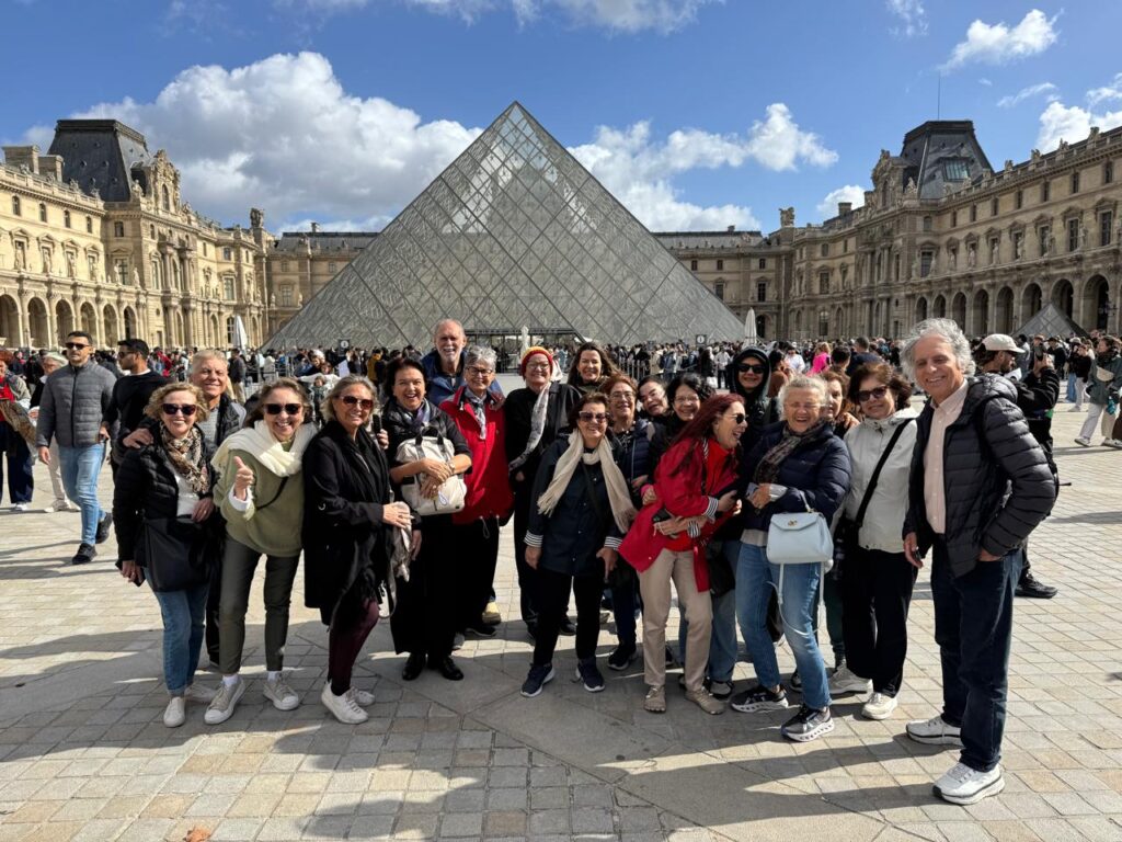 Tom Pavesi Guia Conferencista Credenciado: Brasileiro