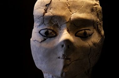 Estátua de forma humana a mais antiga do Louvre